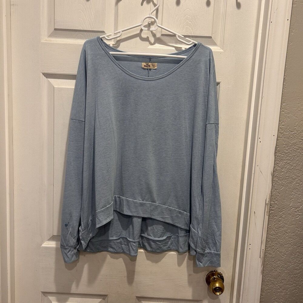 Hollister Long Sleeve Top High Low Dolman Sleeve ‎ Light Blue M/L Oversized Fit